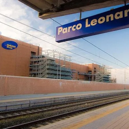 Treno A 1 Fermata Per Aeroporto E Fiera Di Roma Apartment Fiumicino Exterior photo