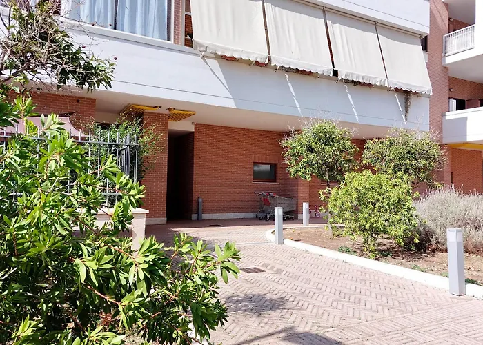Treno A 1 Fermata Per Aeroporto E Fiera Di Roma