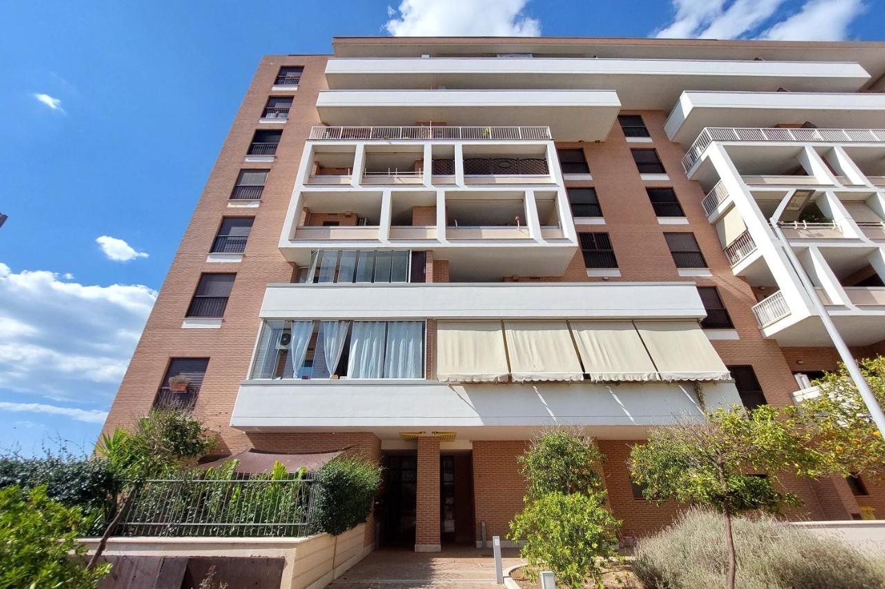 Apartment Treno A 1 Fermata Per Aeroporto E Fiera Di Roma *
